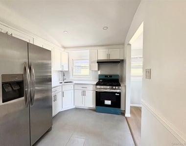 206-50 46th Avenue - Photo Thumbnail 7