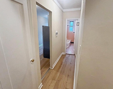 4115 45th Street - Photo Thumbnail 3