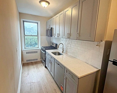 4115 45th Street - Photo Thumbnail 4