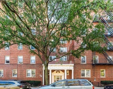 4115 45th Street - Photo Thumbnail 10