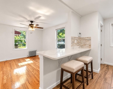 4401 Skillman Avenue - Photo Thumbnail 12