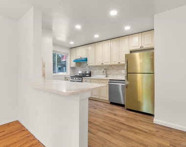 4401 Skillman Avenue - Photo Thumbnail 9