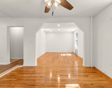 4401 Skillman Avenue - Photo Thumbnail 4
