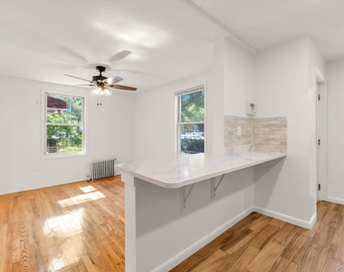 4401 Skillman Avenue - Photo Thumbnail 11