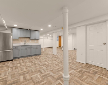 4401 Skillman Avenue - Photo Thumbnail 20