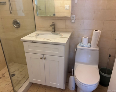 38-30 Parsons Blvd - Photo Thumbnail 21