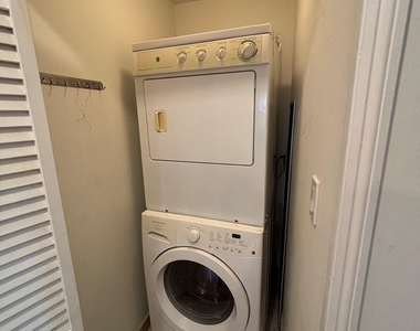 38-30 Parsons Blvd - Photo Thumbnail 9