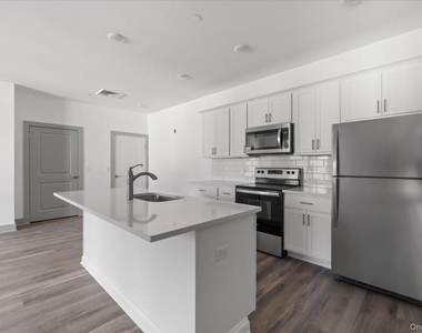 75 Forester Avenue - Photo Thumbnail 4
