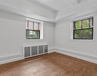232 Martine Avenue - Photo Thumbnail 13