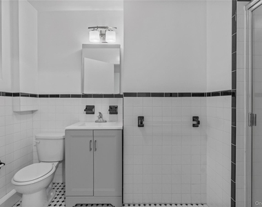 232 Martine Avenue - Photo Thumbnail 10