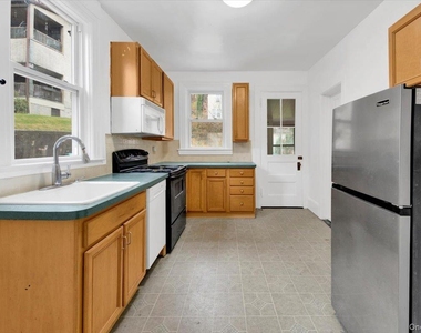 26 Cleveland Street - Photo Thumbnail 8