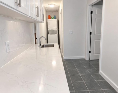88 Pleasant Avenue - Photo Thumbnail 6