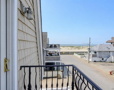30 Buffalo Avenue - Photo Thumbnail 22