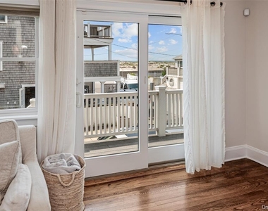 30 Buffalo Avenue - Photo Thumbnail 13
