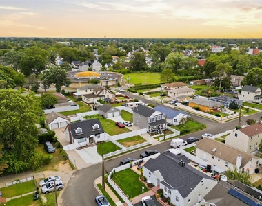 60 Mirin Avenue - Photo Thumbnail 26