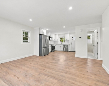60 Mirin Avenue - Photo Thumbnail 4