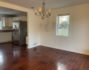368 Ontario Street - Photo Thumbnail 2