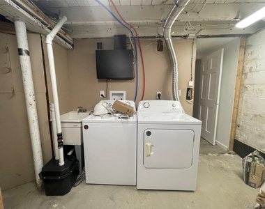 368 Ontario Street - Photo Thumbnail 18