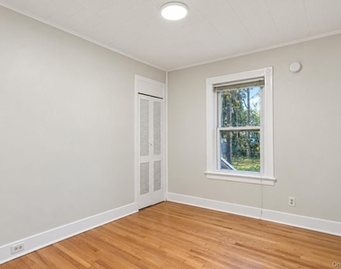 54 Ogden Street - Photo Thumbnail 13