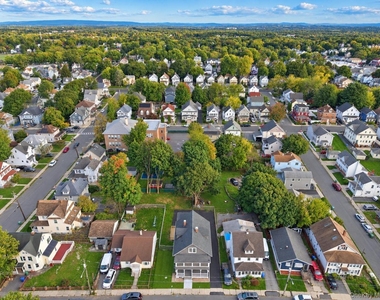 54 Ogden Street - Photo Thumbnail 24