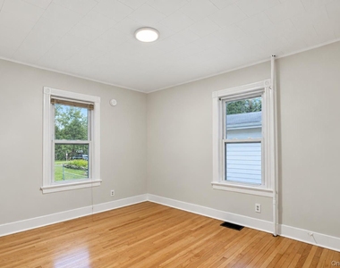 54 Ogden Street - Photo Thumbnail 14