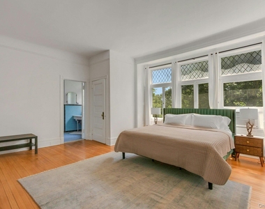 61 Crows Nest Road - Photo Thumbnail 10