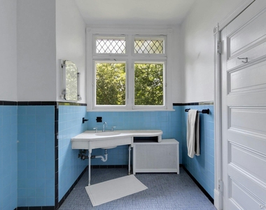 61 Crows Nest Road - Photo Thumbnail 13