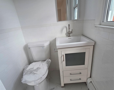 18-28 Bell Boulevard - Photo Thumbnail 5