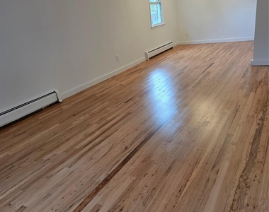 18-28 Bell Boulevard - Photo Thumbnail 3