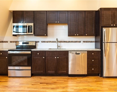 23 E Main Street - Photo Thumbnail 4