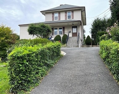 135 Wallace Street - Photo Thumbnail 12