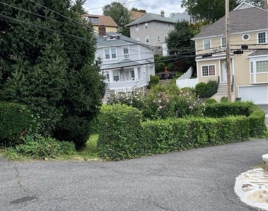 135 Wallace Street - Photo Thumbnail 3