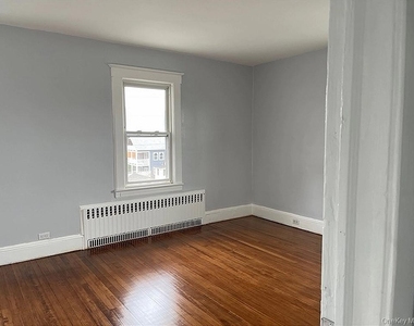 135 Wallace Street - Photo Thumbnail 8