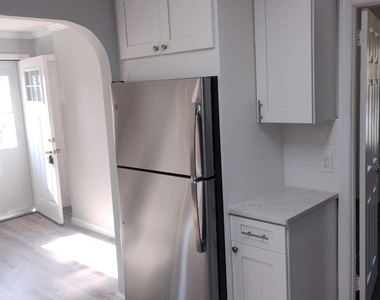 278 14th Avenue - Photo Thumbnail 5