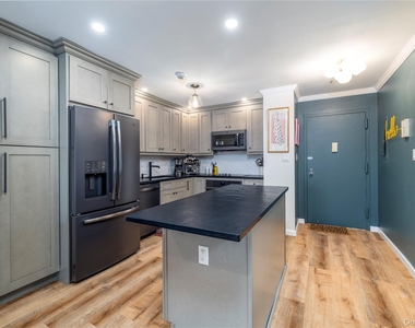 360 Shore Road - Photo Thumbnail 6