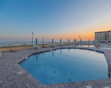 360 Shore Road - Photo Thumbnail 14