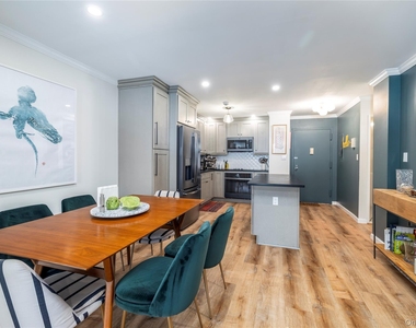 360 Shore Road - Photo Thumbnail 3