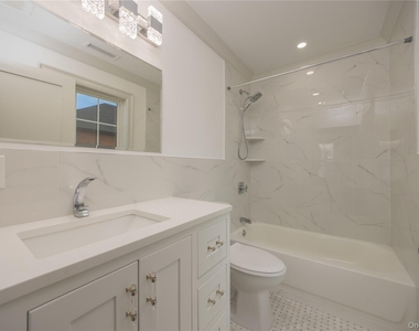 1 Victoria Lane - Photo Thumbnail 14