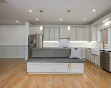 1 Victoria Lane - Photo Thumbnail 7