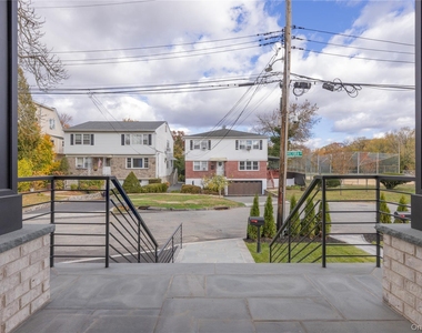 1 Victoria Lane - Photo Thumbnail 22