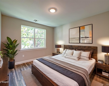 1 Conklin Street - Photo Thumbnail 11