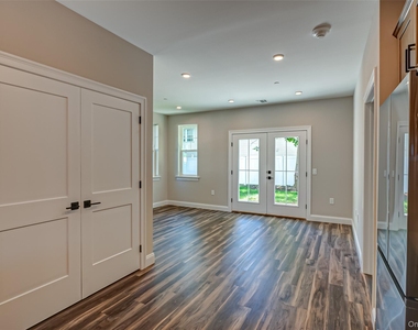1 Conklin Street - Photo Thumbnail 5