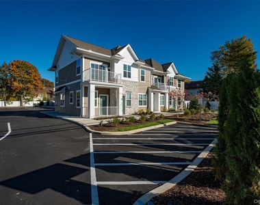 1 Conklin Street - Photo Thumbnail 13