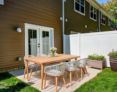 1 Conklin Street - Photo Thumbnail 12