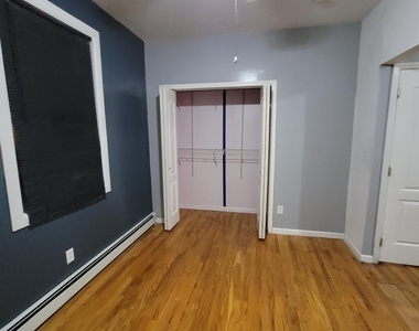 230-38 144th Avenue - Photo Thumbnail 3