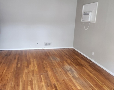 259-30 61st Avenue - Photo Thumbnail 3