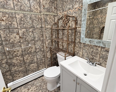 9229 55th Avenue - Photo Thumbnail 12