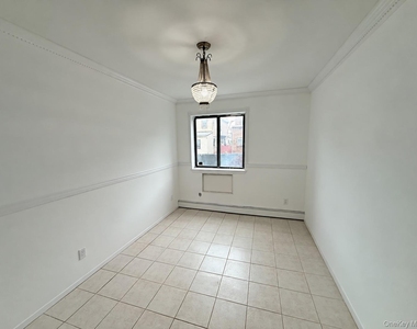 9229 55th Avenue - Photo Thumbnail 14