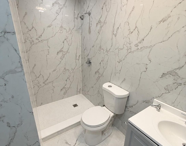 9229 55th Avenue - Photo Thumbnail 19