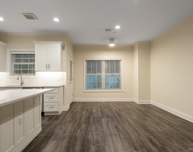 18 Creek Road - Photo Thumbnail 2